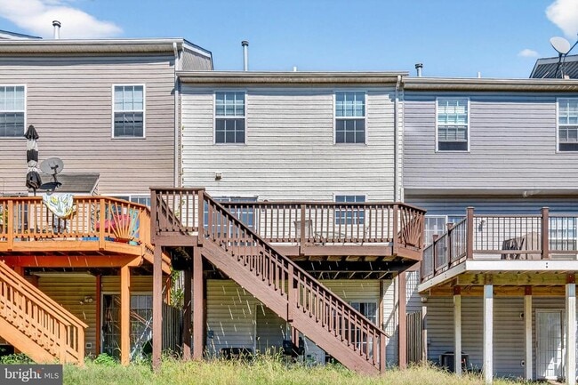 Building Photo - 3231 Halcyon Ct