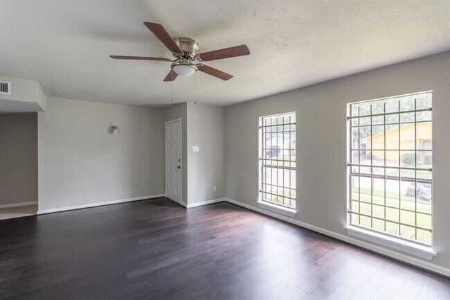 Foto del edificio - 22907 Millgate Dr