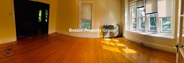 Primary Photo - 13 Sparhawk St