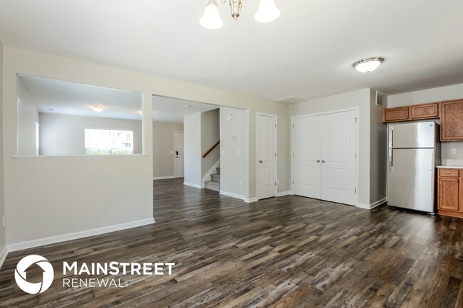 Building Photo - 3377 Tinley Park Dr