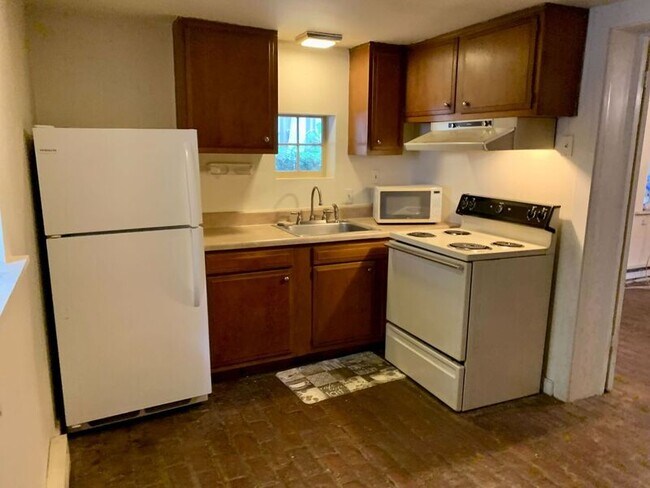 Building Photo - 100 N 28th St