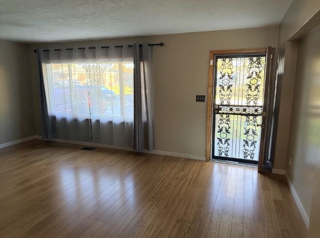 Photo - 5310 Twinkle Dr House