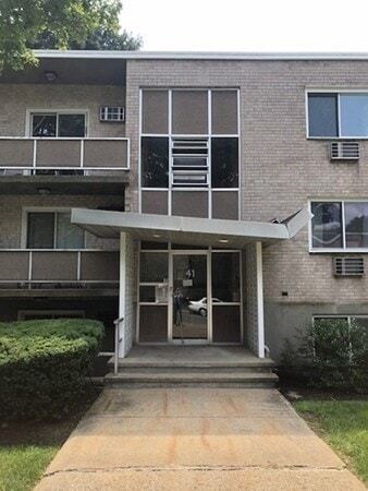Foto del edificio - 41 Lionel Ave