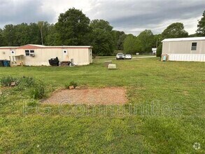 Building Photo - 2033 McKenzie Park Ln
