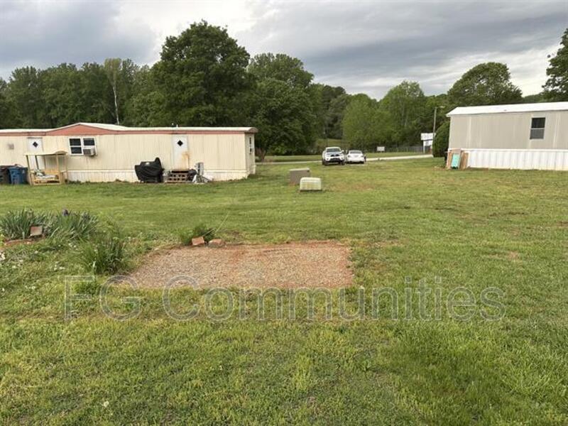 Primary Photo - 2033 McKenzie Park Ln