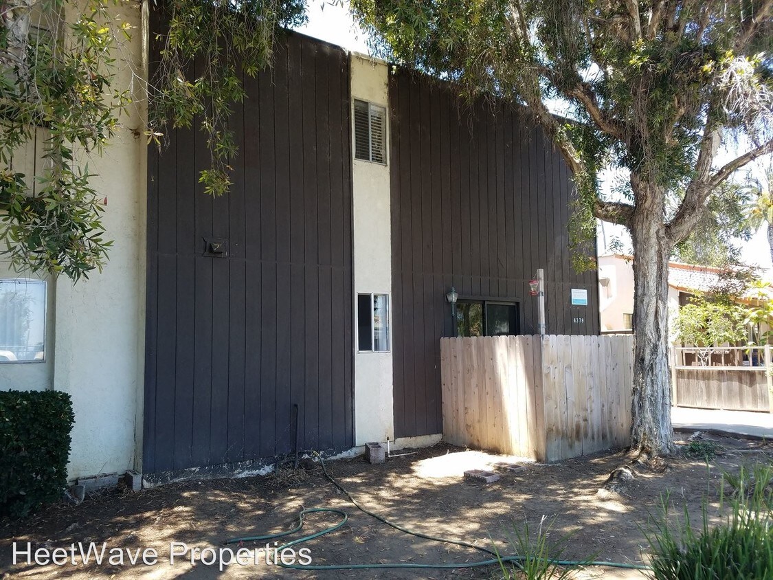 Primary Photo - 4378 Campus Ave