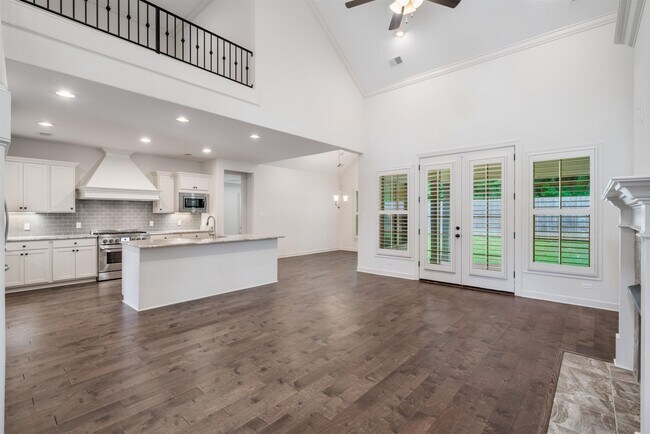 Foto del edificio - 4713 Emmas Cir W