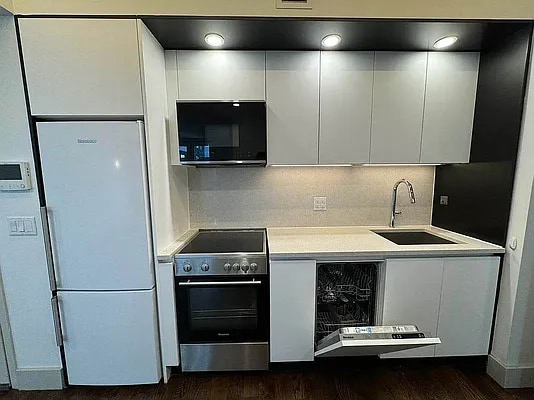 Photo - 150 Lenox Rd Apartment