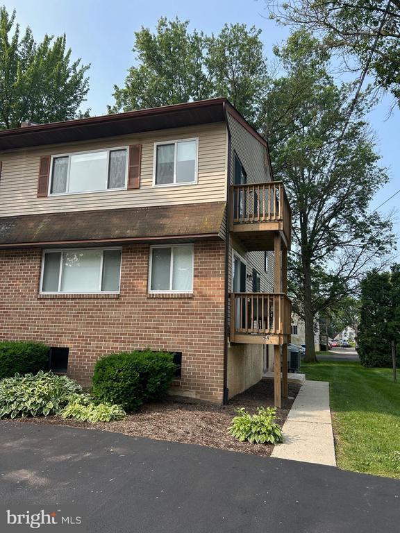 Foto principal - 54 Garfield Ave