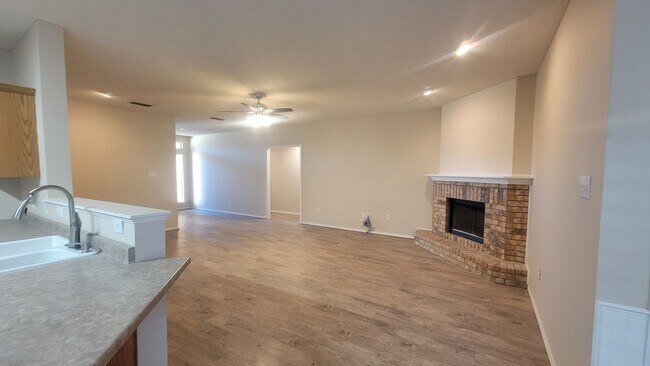 Foto del edificio - Spacious 4/2/2 - Frenship ISD