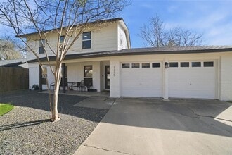 Building Photo - 1315 Quail Park Dr