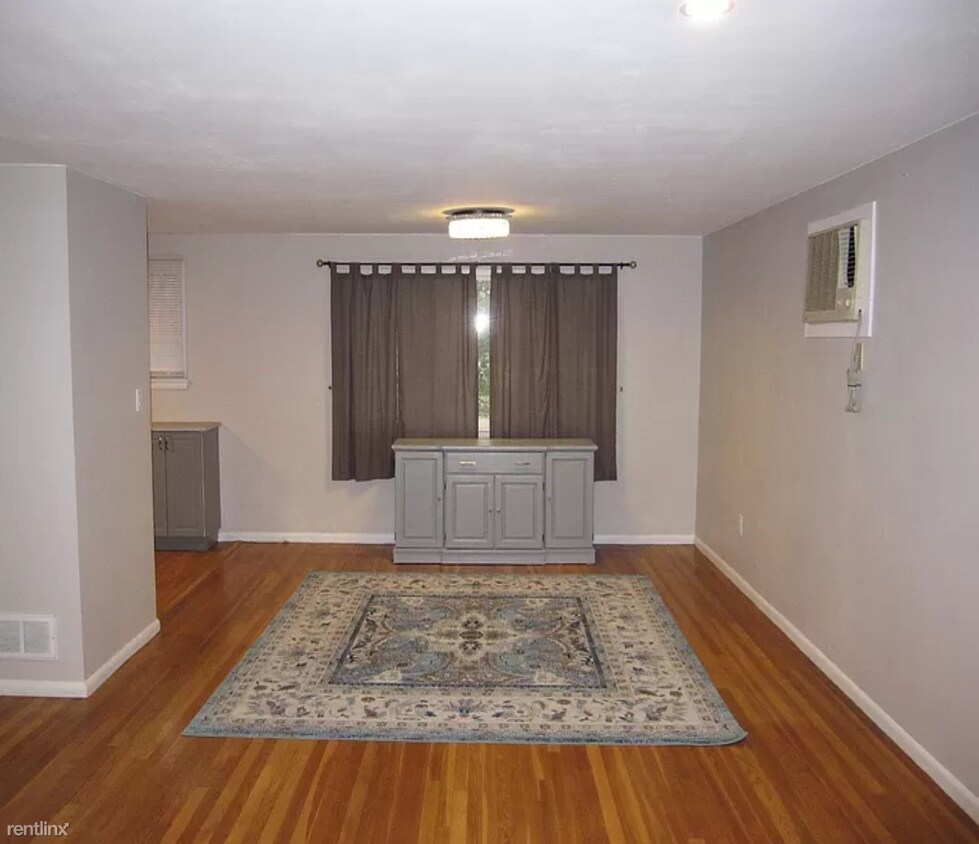 Foto del edificio - 3 br, 2.5 bath House - 30 Livoli Rd
