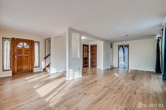 Foto del edificio - 98 Trieste St