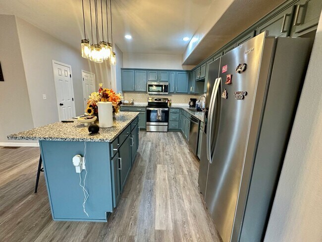 Foto del edificio - 301 Carmel Valley Way