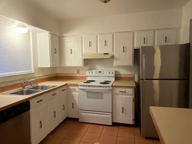 Building Photo - 5545 S Lowell Blvd