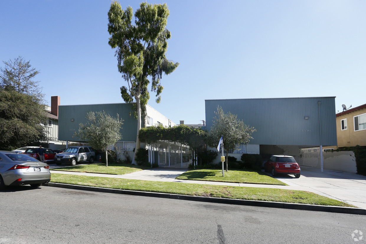 Building Photo - 3550-3556 Jasmine Ave