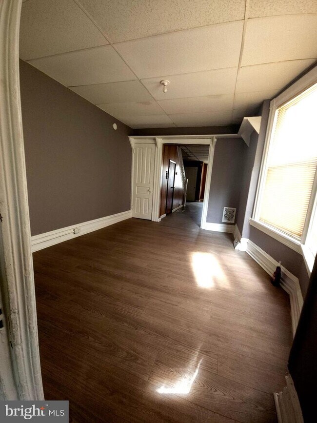 Foto del edificio - 550 N 8th St