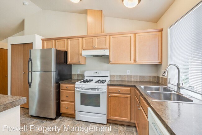 Building Photo - 3 br, 2 bath House - 1055 S Director St