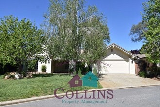 Building Photo - 505 Adriana Pl