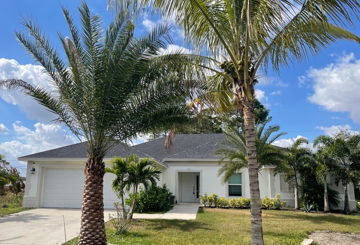 3166 SW Blackmur St, Port Saint Lucie, FL 34953 House Rental in Port Saint Lucie, FL