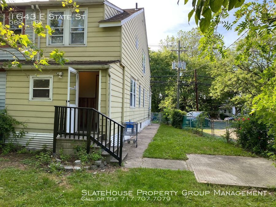 Primary Photo - Spacious House Near Park!