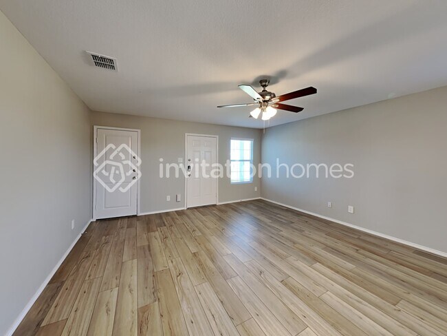 Building Photo - 2801 Tressider Pk