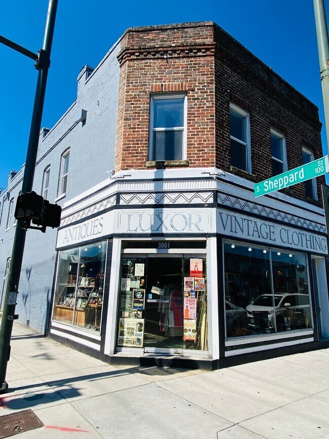 Foto del edificio - 3001 W Cary St