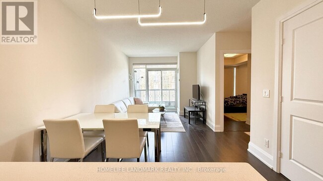 Building Photo - 2-312 Old Mill Dr