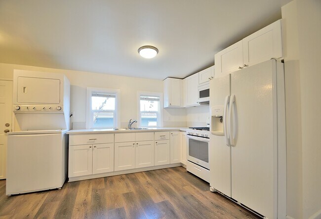 Building Photo - 17213 Grevillea Ave