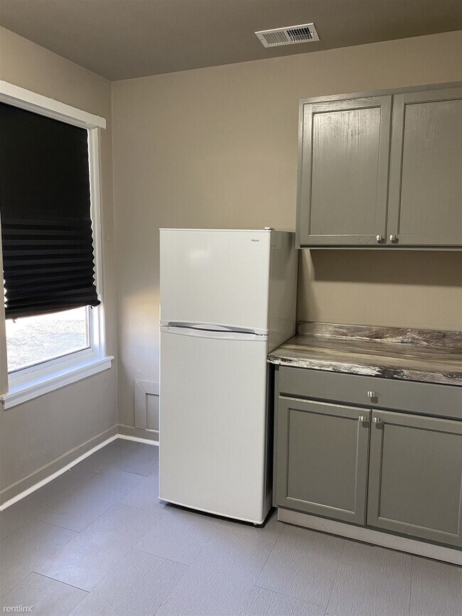 Foto del edificio - 2 br, 1 bath Duplex - 1231 Estelle Street