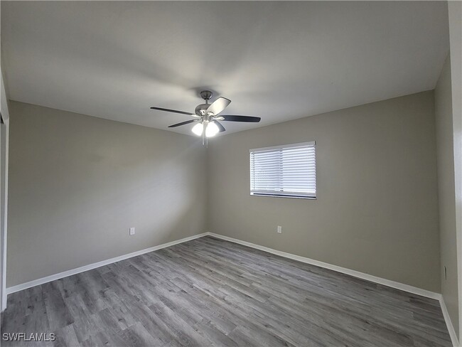 Building Photo - 4815 Triton Ct E