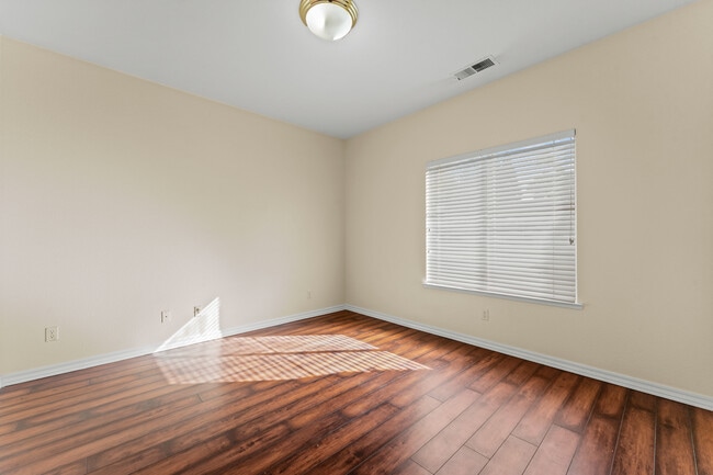 Building Photo - 5161 Weston Way