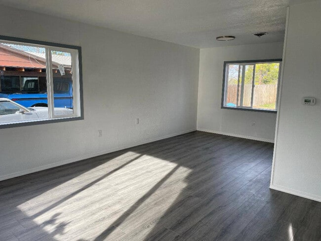 Foto del edificio - 1106 N 60th Ave