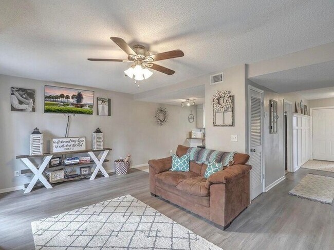 Building Photo - Beautiful Home in Nexton