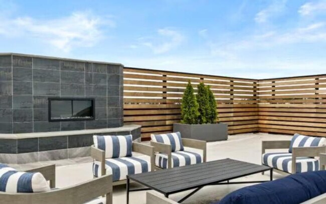 Foto del edificio - 705 Town Blvd