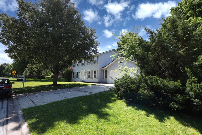 Building Photo - 2711 Valley Forge Rd