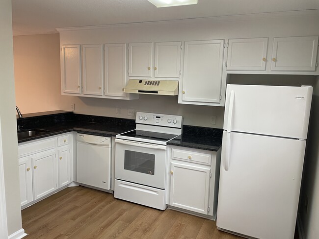 Building Photo - 3472 Jondon Ln