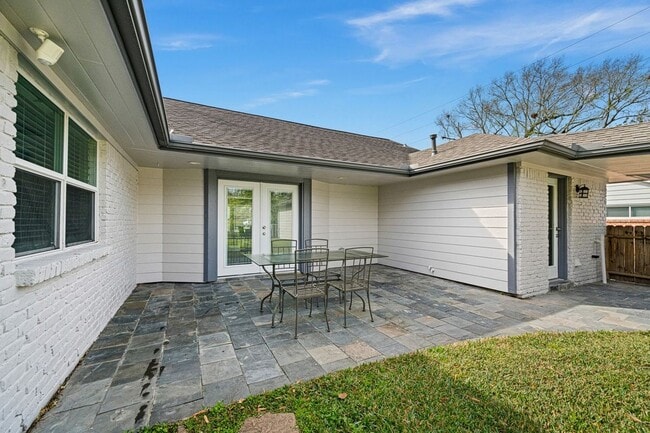 Building Photo - 5538 Yarwell Dr