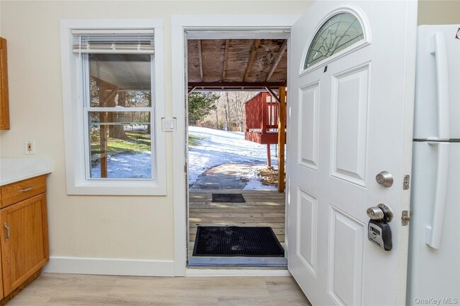 Building Photo - 33 Holmes Rd