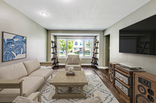 Foto del edificio - 7656 N Olcott Ave