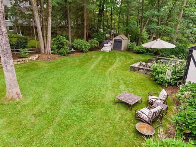 Building Photo - 67 Elmwood Rd