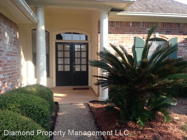 Building Photo - 3 br, 2 bath House - 108 Devereaux
