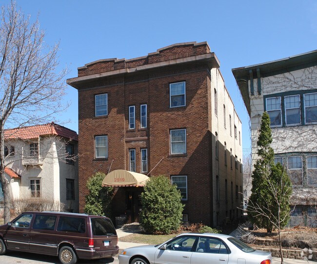 Building Photo - 2519 Emerson Ave S