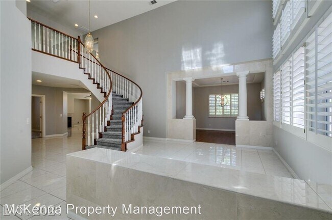 Foto del edificio - 4 br, 4 bath House - 9724 Foxtrap Ave.