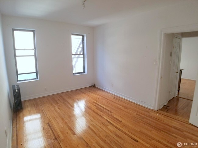 Building Photo - 327 Sterling Place