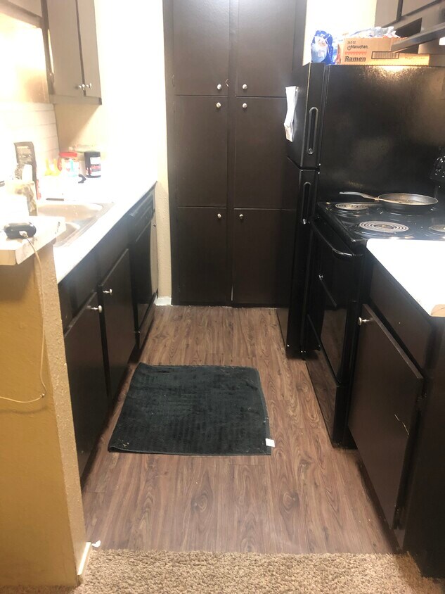 Kitchen - 3603 Hill Family Ln