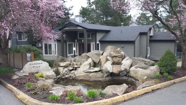 Building Photo - 11112 NE 124th Ln