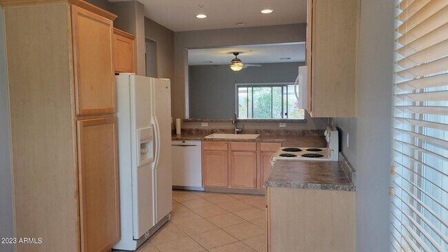 Building Photo - 1512 HOPKINS Rd