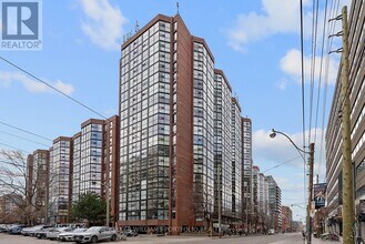 Building Photo - 705 King St W