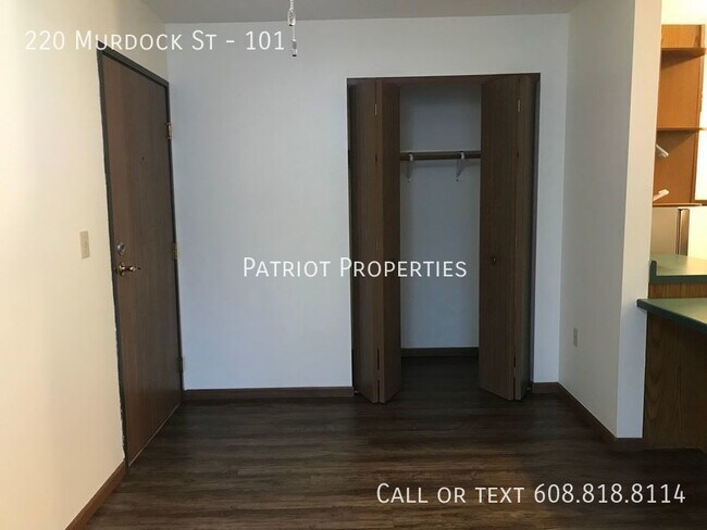 Building Photo - 2 bedroom/ 1 bath apartment in Tomah, WI
